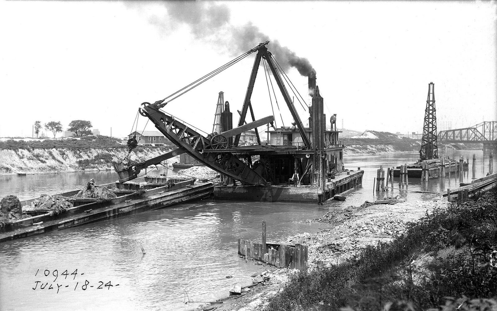 Dragage du Chicago Sanitary and Ship Canal, 1924