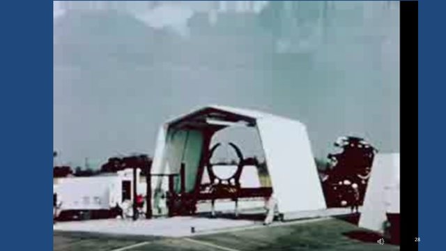 Diapositive 28 : Abri de missile au bord de la piste de Johnston